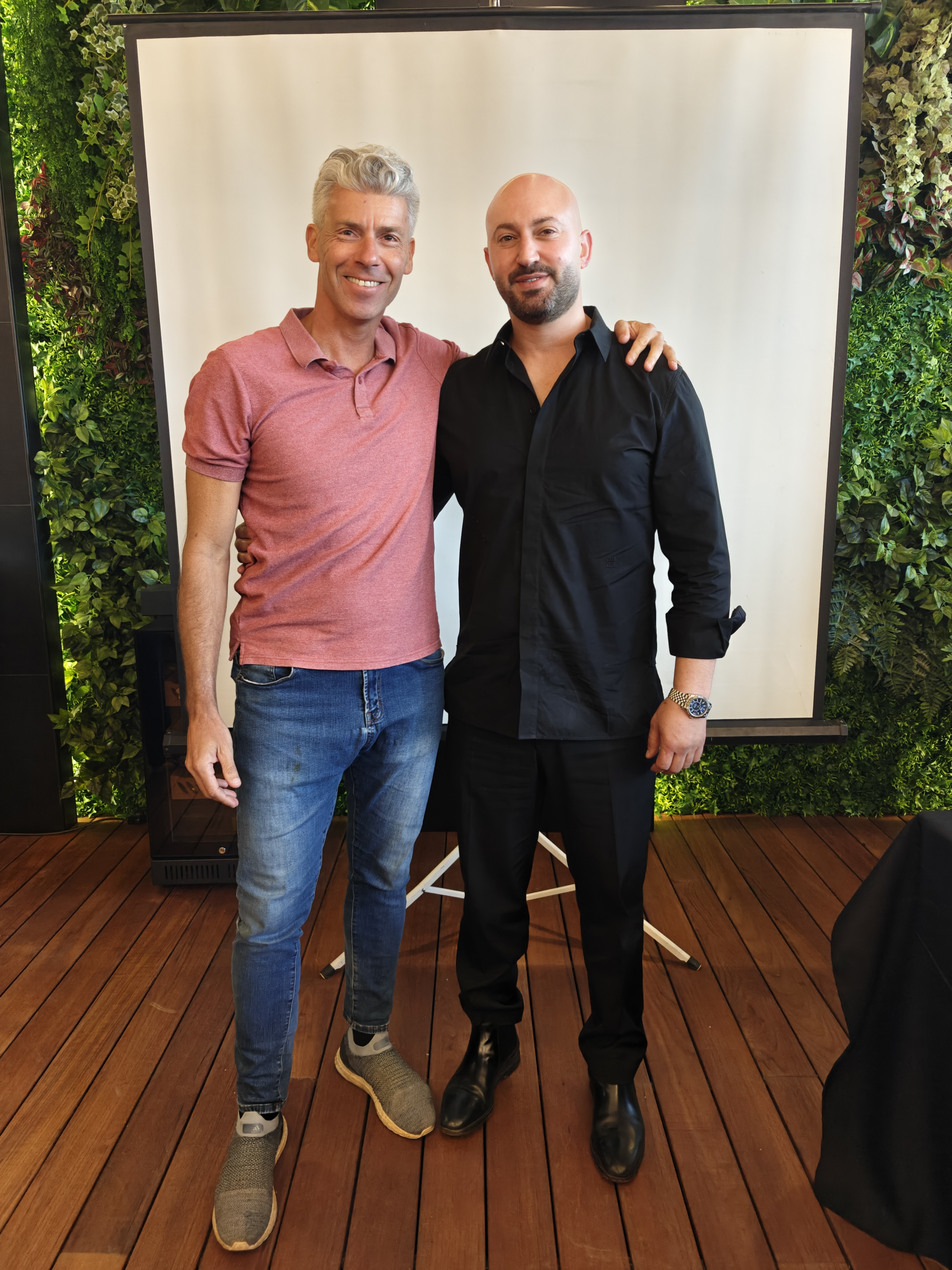 גדעון תמר עם סאלח דבאח מנכ"ל הרשת